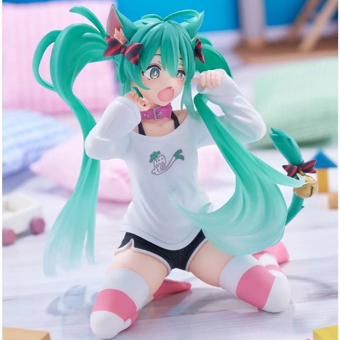 Hitone Future Cat Ear Short-sleeved Pajamas Hitone Hand-made MIKU Scenery Desktop Model Animation Car Ornaments Gift