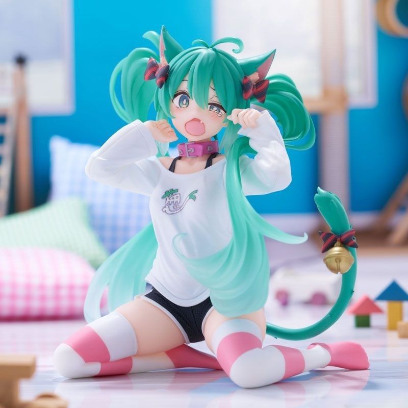 Hitone Future Cat Ear Short-sleeved Pajamas Hitone Hand-made MIKU Scenery Desktop Model Animation Car Ornaments Gift
